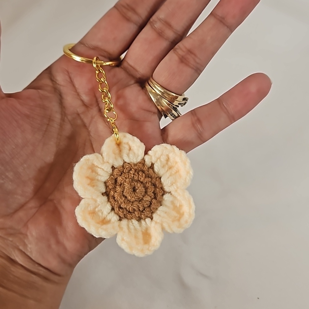 Hand Crafted Hand Knit Chrochet floral gold 4" Keychain flower baige and brown - Picture 14 of 17